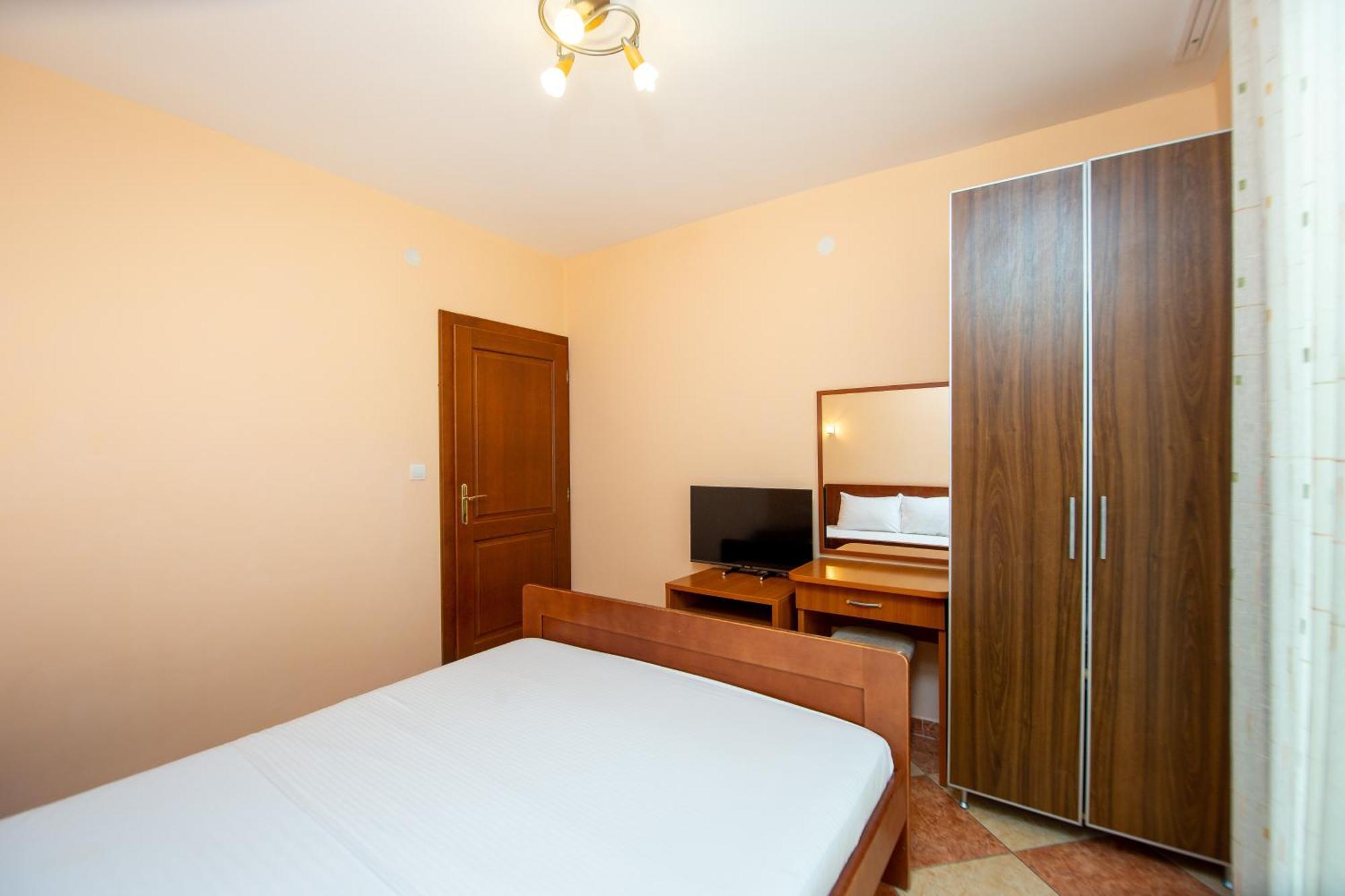 Apartmani Becici Стая снимка