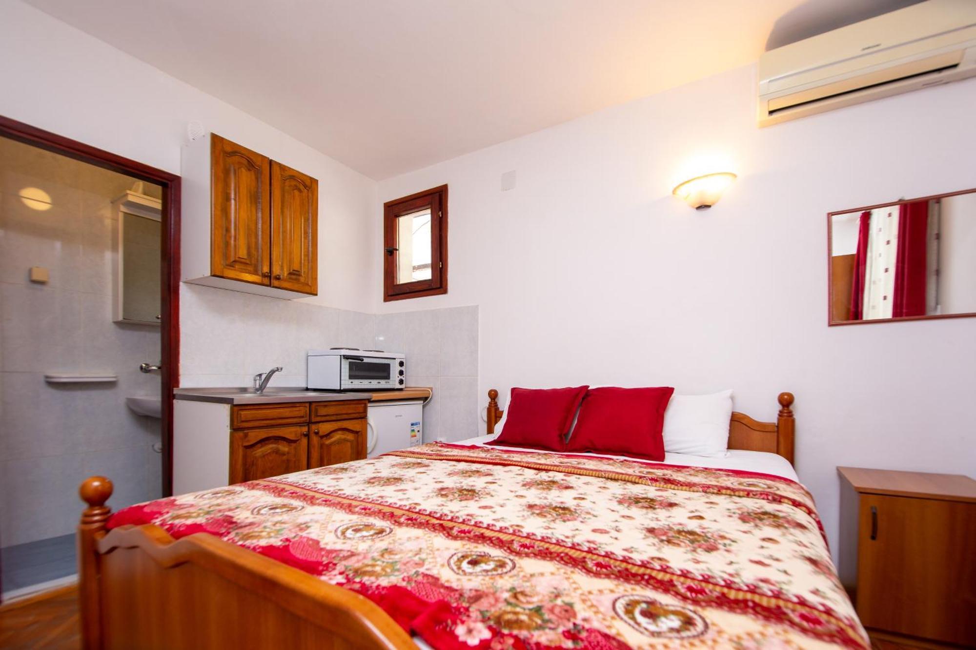 Apartmani Becici Стая снимка