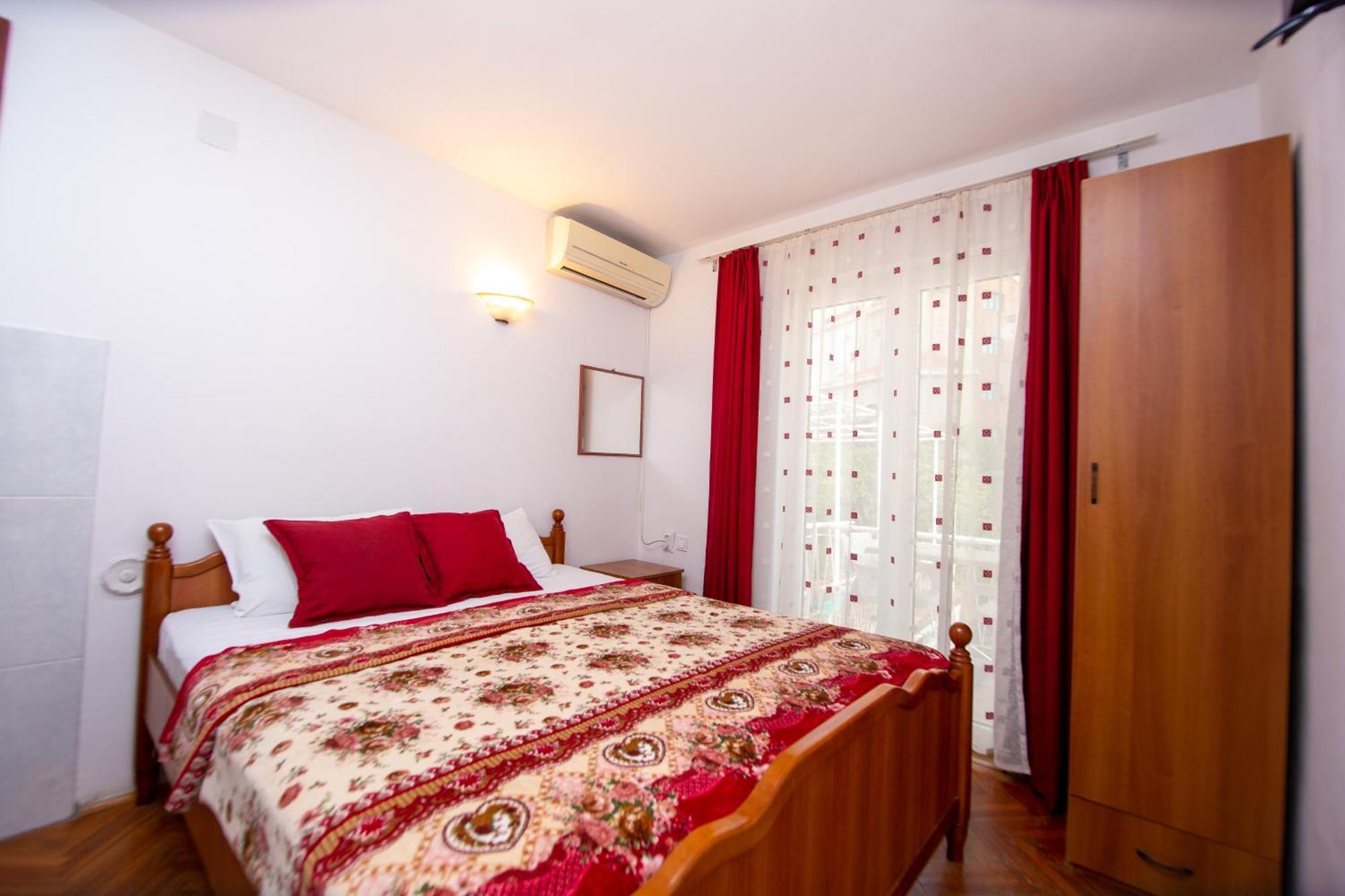 Apartmani Becici Стая снимка